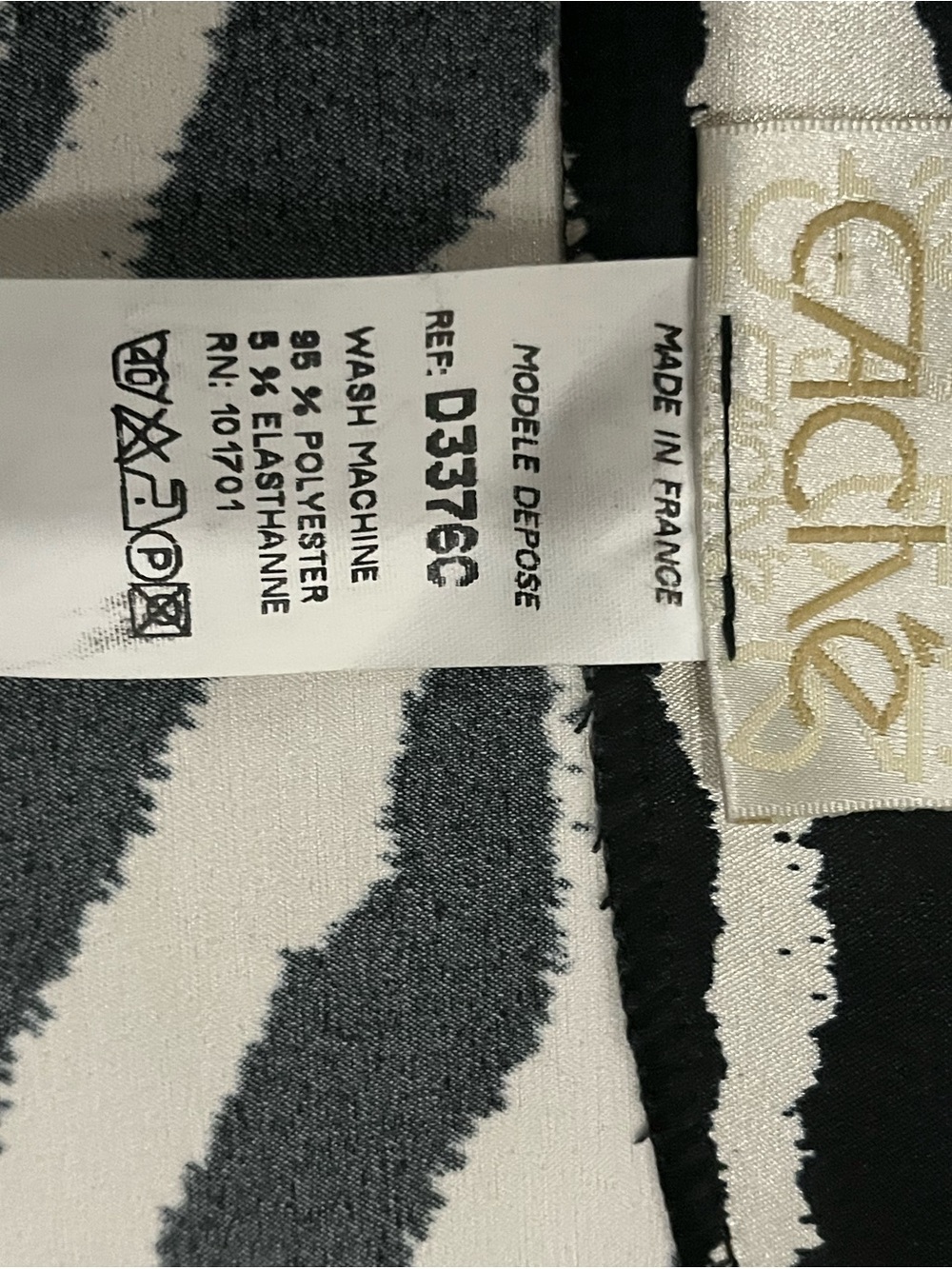GACIN Paris Black & White Zebra Print Top